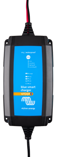 Blue Smart IP65 Charger 12/25 + DC connector